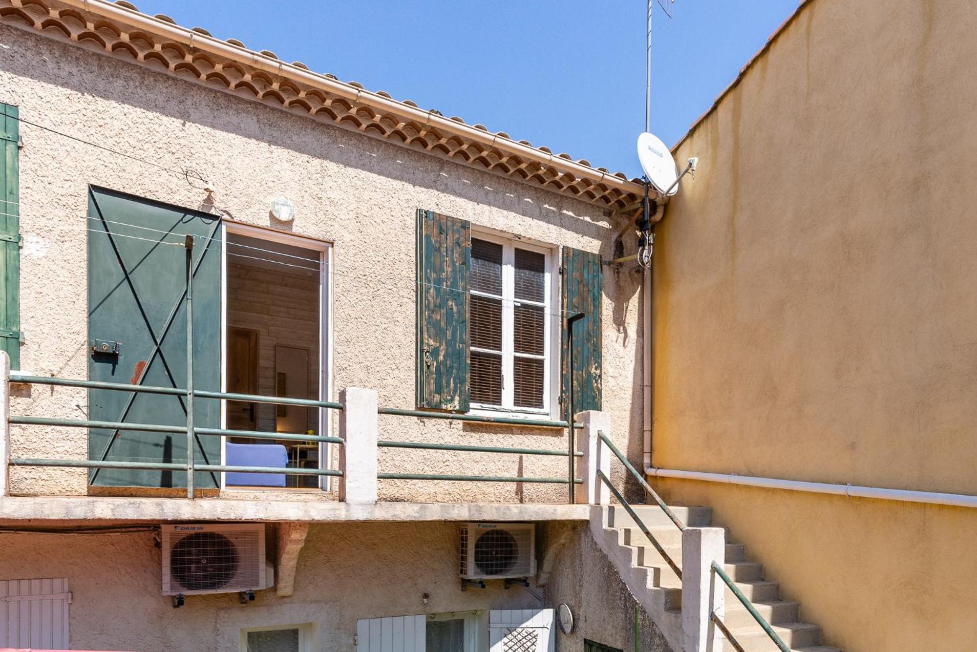 Soleil En Ville - Coeur De Ville, Climatisatise Et Au Calme Plein Sud A 300 M Du Port Vieux ラシオタ 部屋 写真